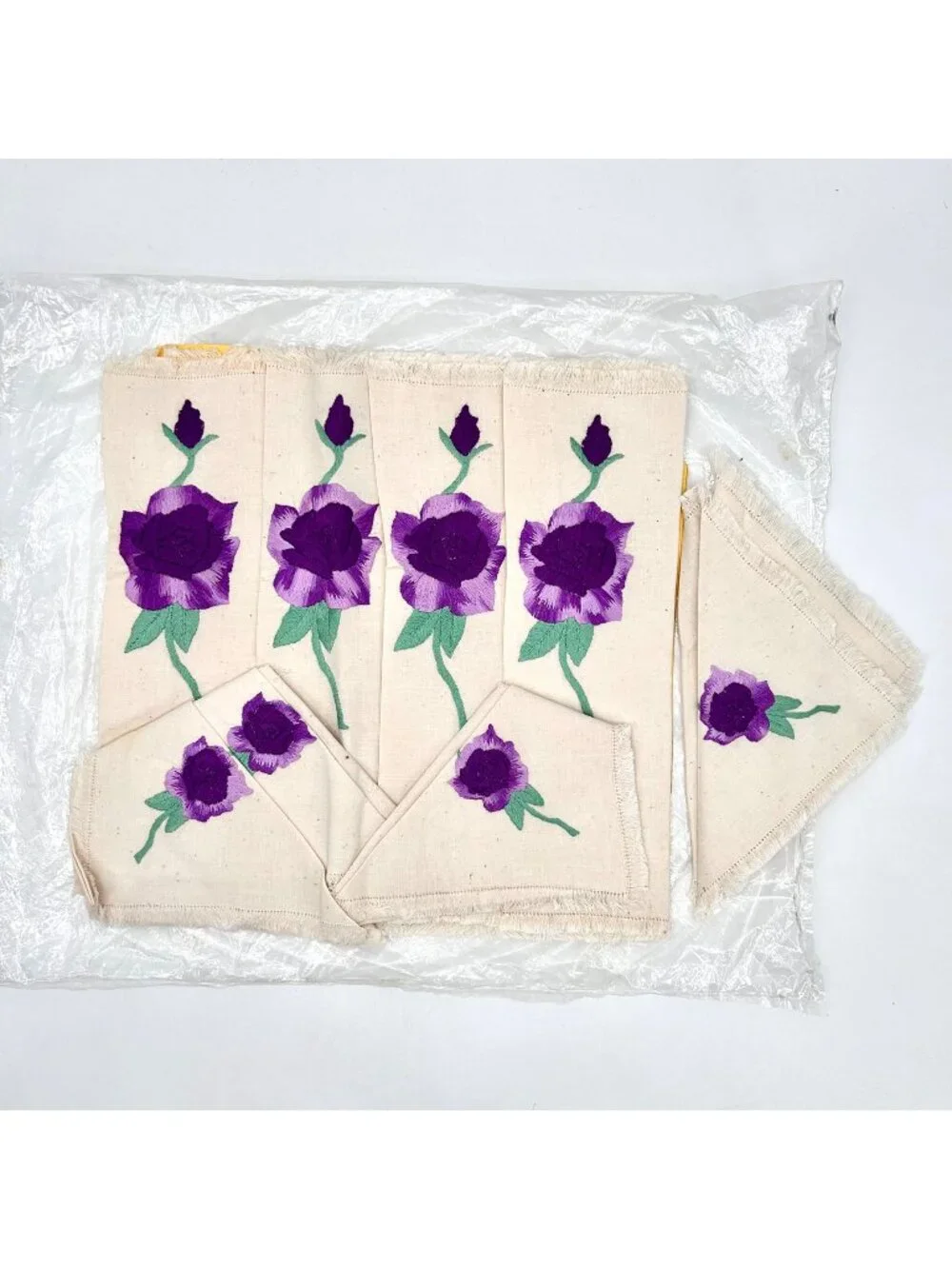 VINTAGE 8 PC LUNCHEON PURPLE PANSEY STITCHED FLOWER PLACEMAT NAPKIN SET